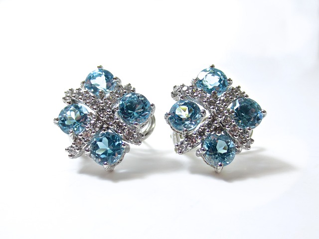 diamond stud earrings